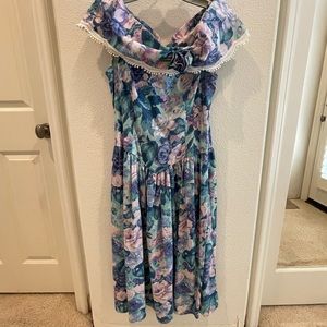 Beautiful Jessica McClintock girls Size 10 dress